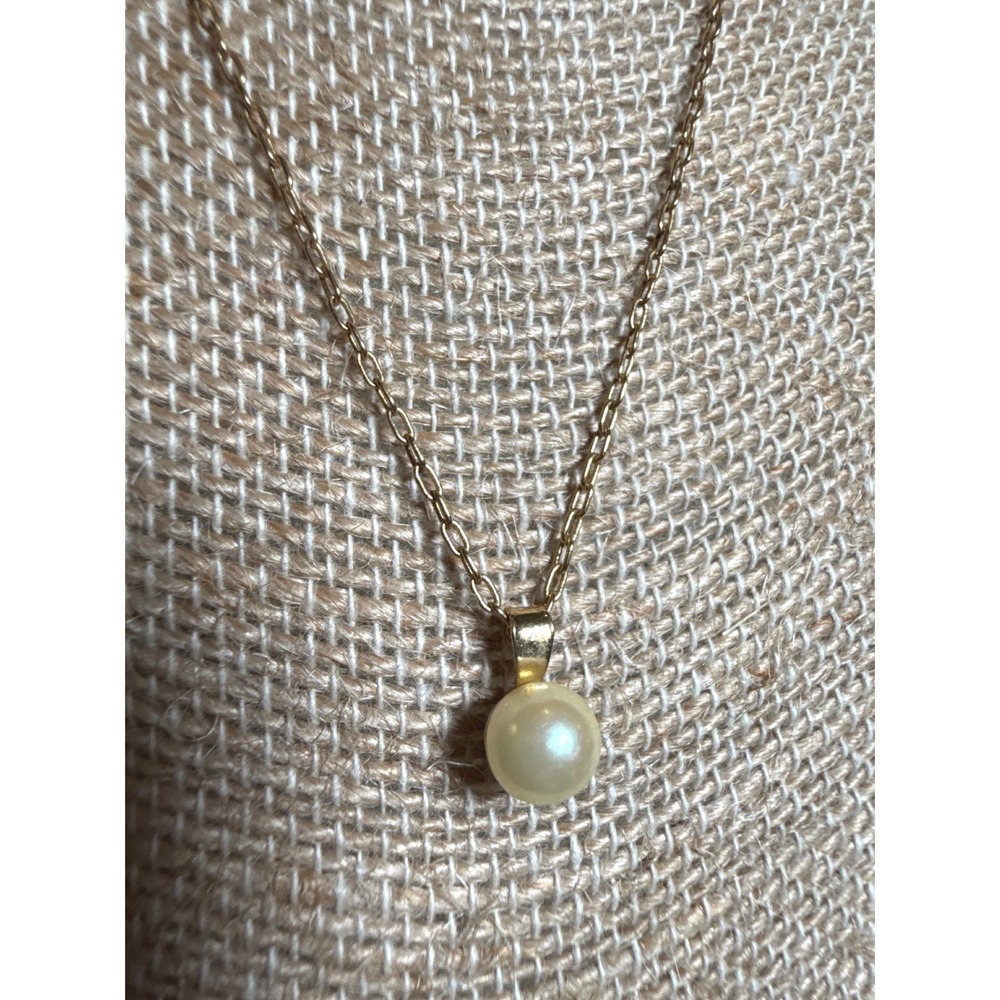 Avon Gold 18" Tone Faux Pearl Pendant Necklace Minimalist Cream Round Bead Chain
